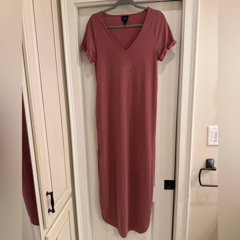 Daytrip Solid Maxi Dress (color: Terracotta) - Picture 4 of 8